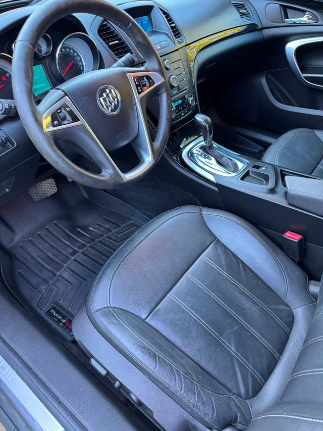 2011 Buick Regal, šedá, 101 105 km, dovoz Kanada — foto 3 z 5
