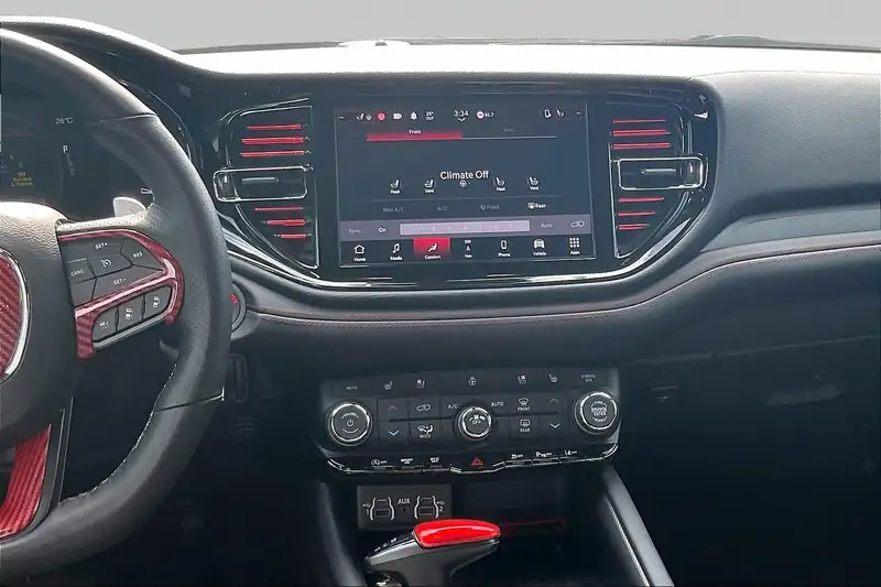 2025 Dodge Durango, černá, 5 600 km, dovoz Kanada — foto 5 z 12