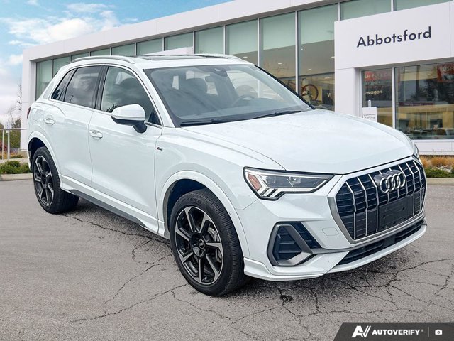 2025 Audi Q3 Progressiv, 42 494 km, dovoz Kanada — foto 7 z 20