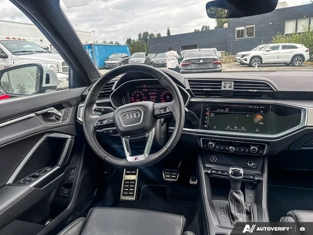 2025 Audi Q3 Progressiv, 42 494 km, dovoz Kanada — foto 9 z 20