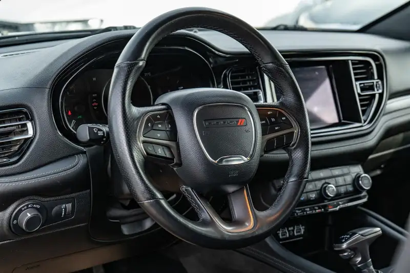 2024 Dodge Durango SXT, černá, 78 491 km, dovoz Kanada — foto 11 z 12