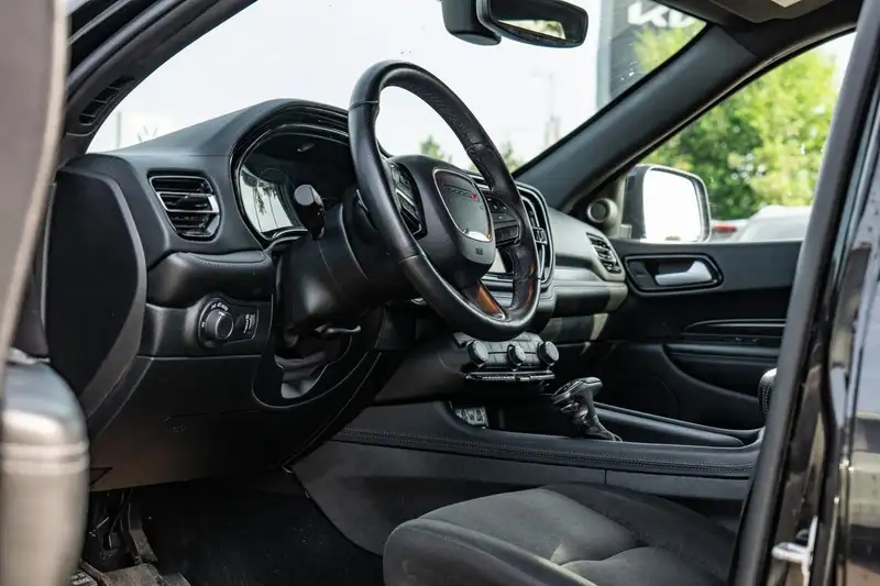 2024 Dodge Durango SXT, černá, 78 491 km, dovoz Kanada — foto 9 z 12