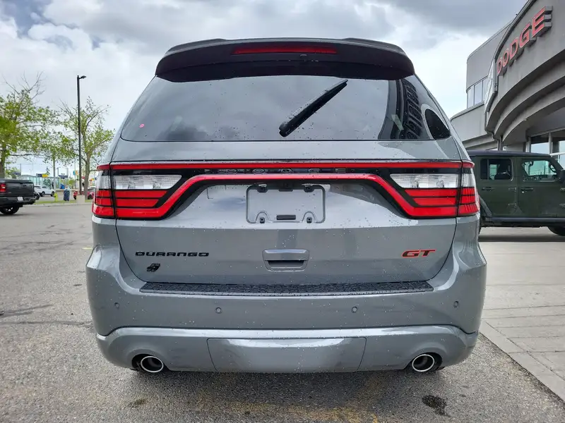 2026 Dodge Durango GT Plus, šedá, 18 km, dovoz Kanada — foto 3 z 12