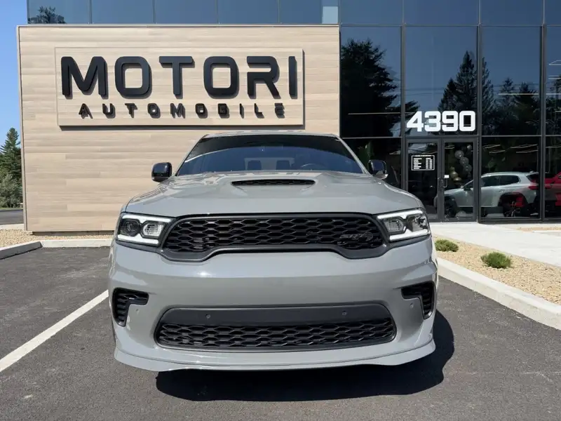 2021 Dodge Durango SRT Hellcat, šedá, 8 745 km, dovoz Kanada — foto 3 z 12