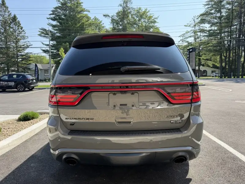 2021 Dodge Durango SRT Hellcat, šedá, 8 745 km, dovoz Kanada — foto 6 z 12