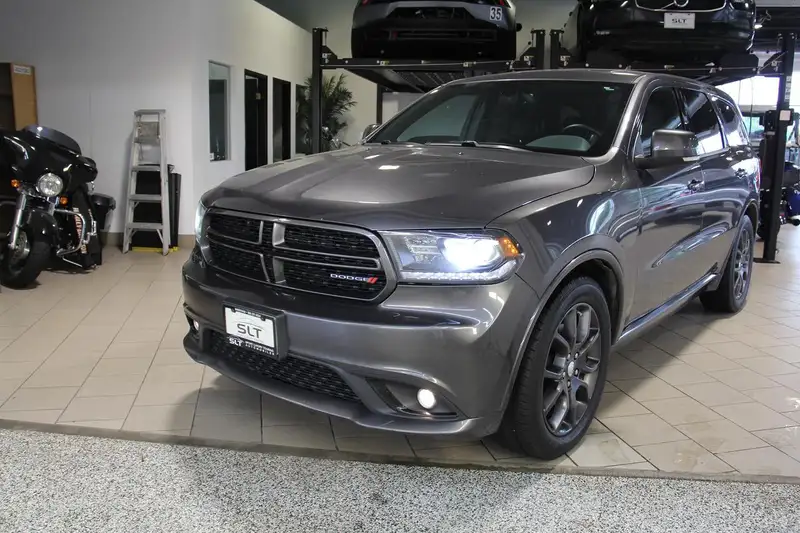 2016 Dodge Durango R/T, 221 844 km, dovoz Kanada — foto 3 z 11