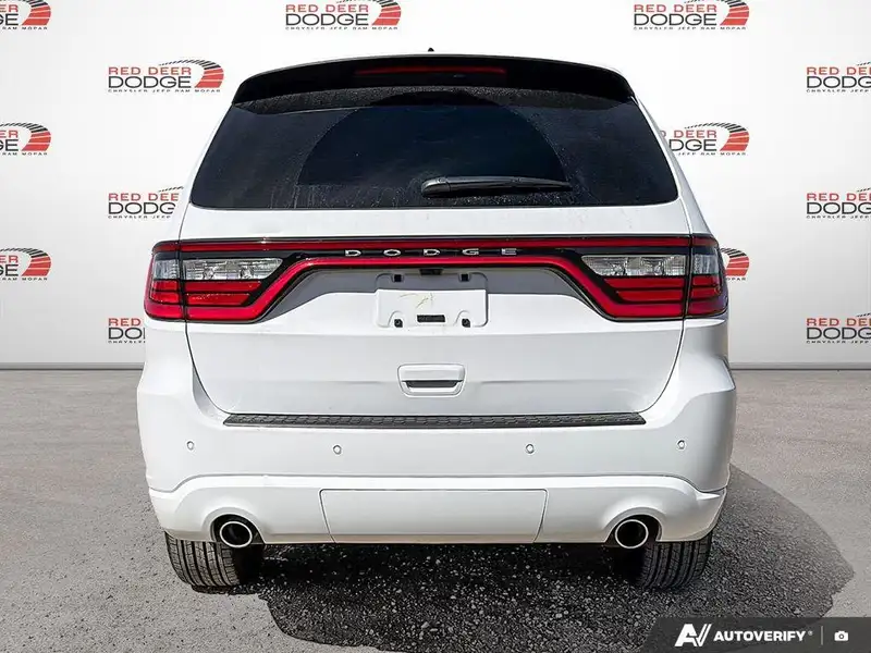 2026 Dodge Durango SXT, bílá, 11 km, dovoz Kanada — foto 4 z 12