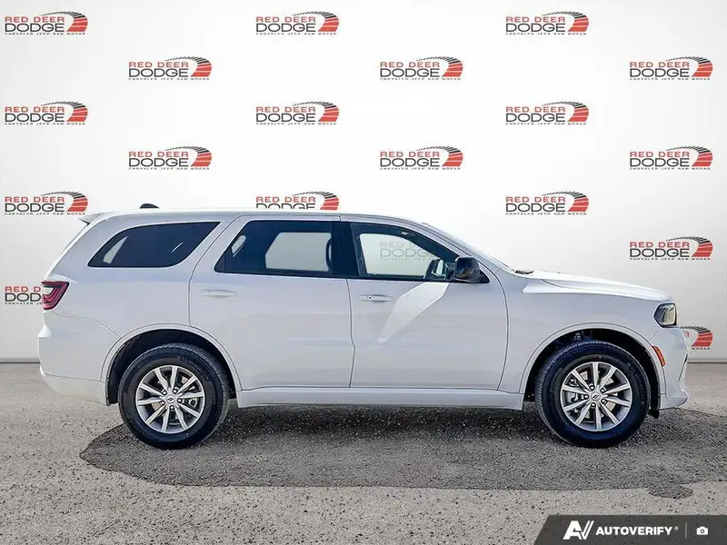2026 Dodge Durango SXT, bílá, 11 km, dovoz Kanada — foto 6 z 12