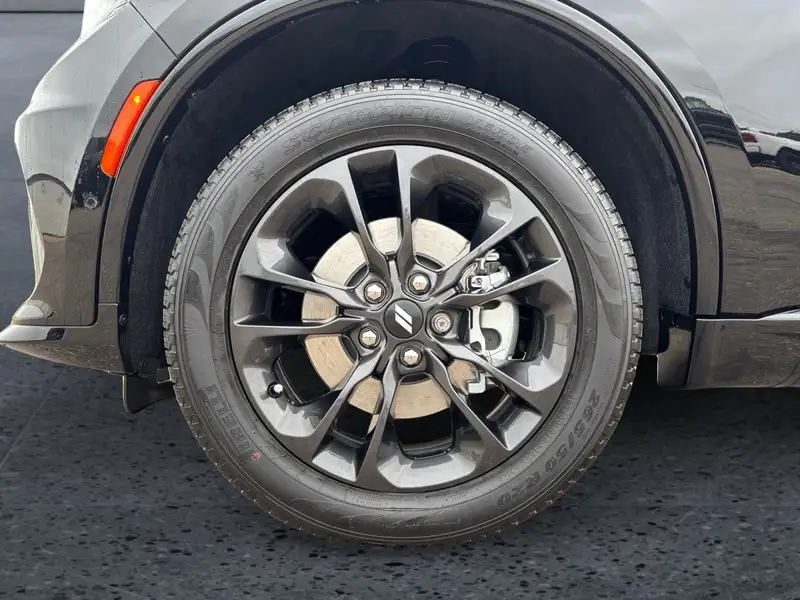 2027 Dodge Durango GT Plus, černá, 17 km, dovoz Kanada — foto 9 z 12