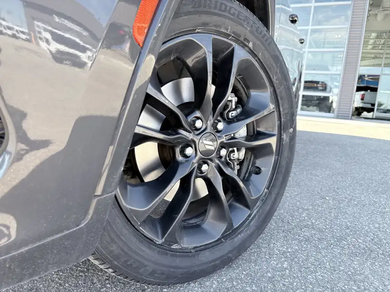 2024 Dodge Durango SXT |, šedá, 79 757 km, dovoz Kanada — foto 3 z 12