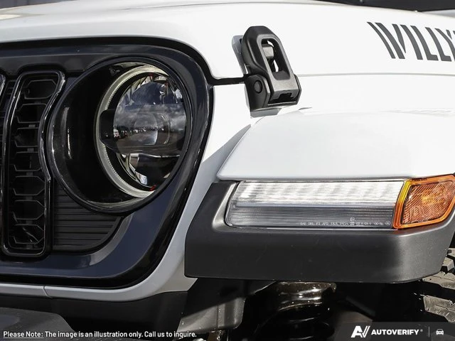 2026 Jeep Gladiator Willys, bílá, dovoz Kanada — foto 11 z 12