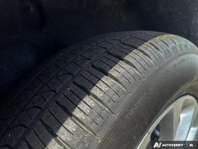 2027 Chrysler Pacifica Select, černá, 15 km, dovoz Kanada — foto 8 z 20