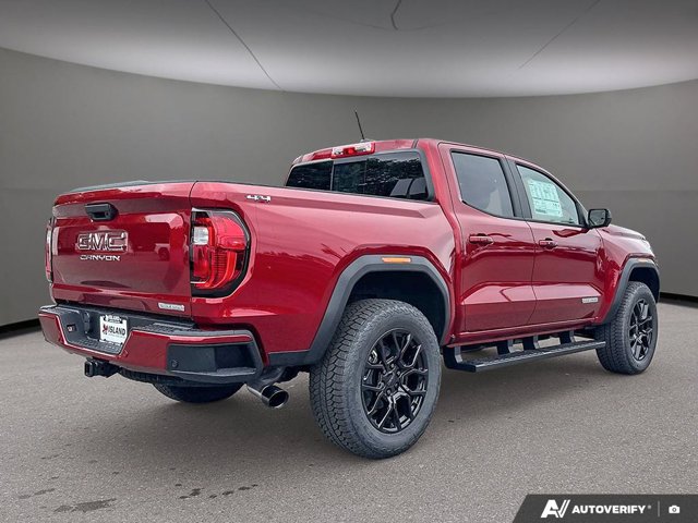 2026 GMC Canyon Elevation, červená, 52 km, dovoz Kanada — foto 5 z 20
