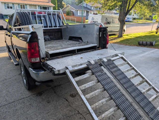 2015 Dodge Ram2500, 207 000 km, dovoz Kanada — foto 2 z 5