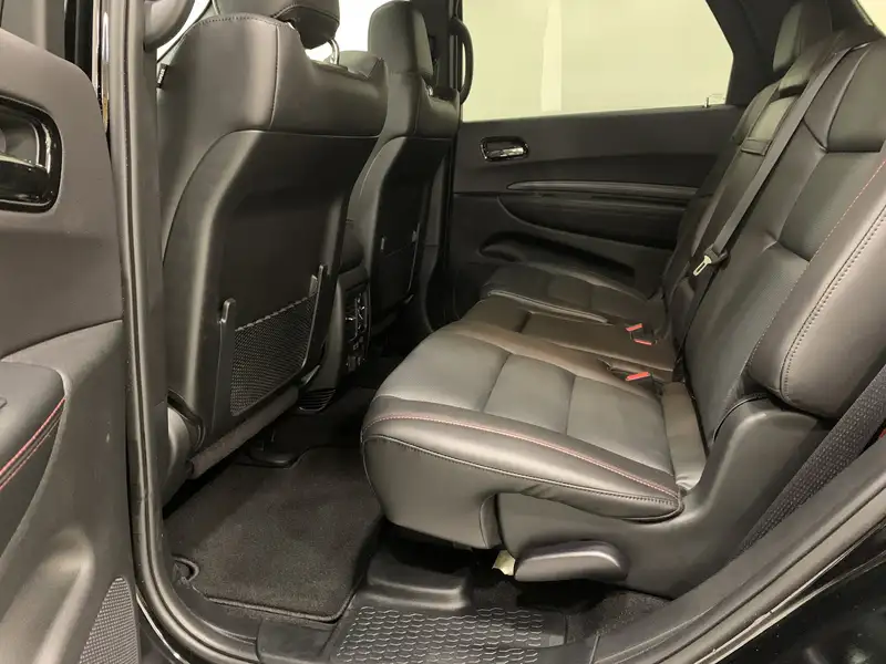 2026 Dodge Durango GT Plus, černá, 5 657 km, dovoz Kanada — foto 11 z 12