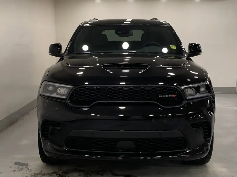 2026 Dodge Durango GT Plus, černá, 5 657 km, dovoz Kanada — foto 4 z 12