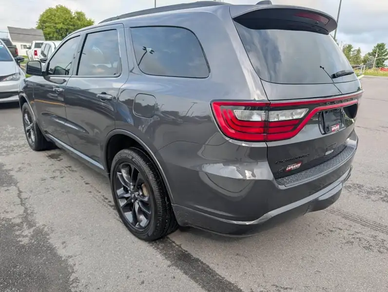 2024 Dodge Durango SXT, šedá, 60 009 km, dovoz Kanada — foto 12 z 12