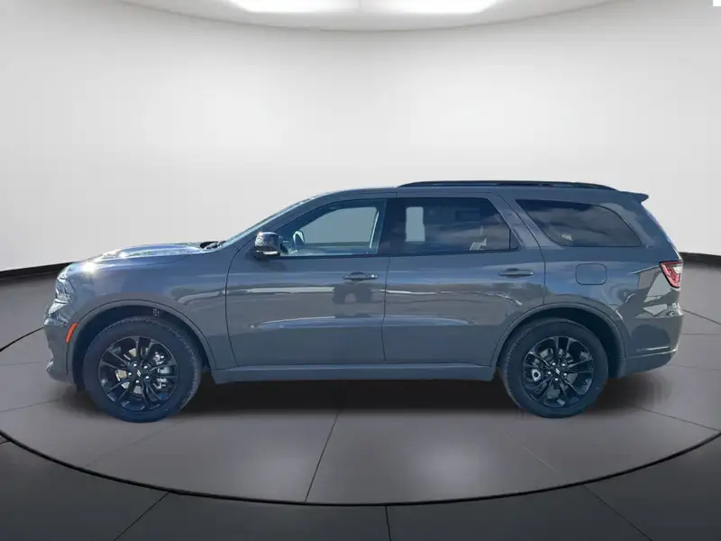 2026 Dodge Durango GT Plus, šedá, 4 700 km, dovoz Kanada — foto 2 z 12