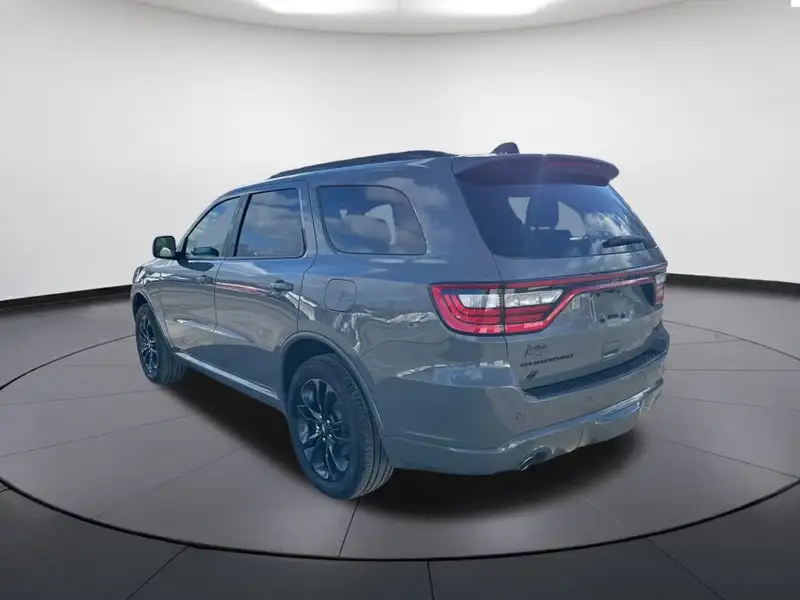 2026 Dodge Durango GT Plus, šedá, 4 700 km, dovoz Kanada — foto 3 z 12