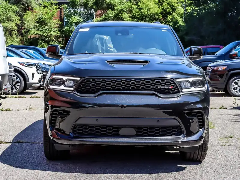 2026 Dodge Durango GT Plus, černá, 10 km, dovoz Kanada — foto 2 z 12