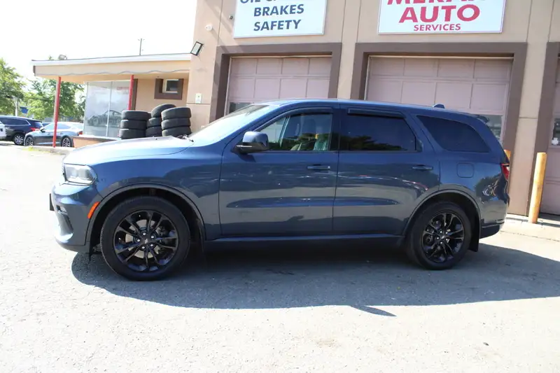 2021 Dodge Durango SXT, modrá, 138 937 km, dovoz Kanada — foto 3 z 12