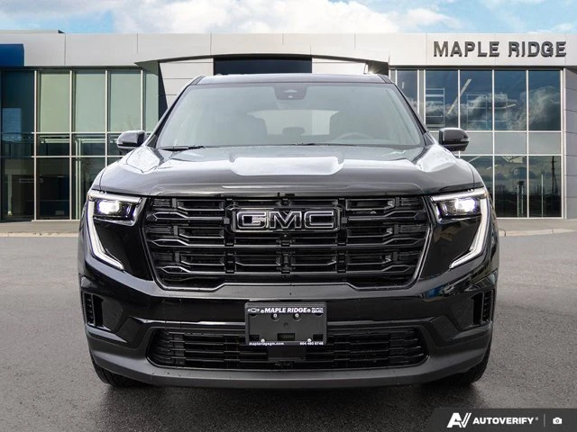 2026 GMC Acadia Elevation, černá, 7 km, dovoz Kanada — foto 8 z 20