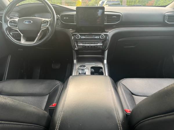 2021 Ford, dovoz Kanada — foto 8 z 12