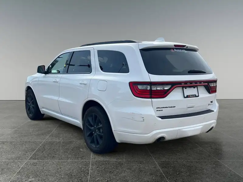 2017 Dodge Durango R/T, bílá, 143 596 km, dovoz Kanada — foto 3 z 12