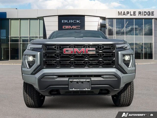 2026 GMC Canyon Elevation, šedá, 9 km, dovoz Kanada — foto 5 z 20
