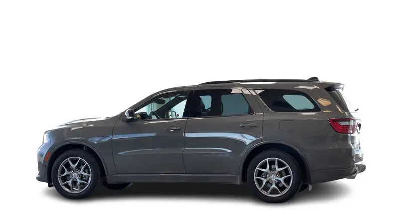 2025 Dodge Durango AWD, šedá, 23 857 km, dovoz Kanada — foto 9 z 12
