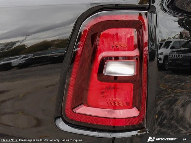 2026 RAM 1500 Express, černá, 5 km, dovoz Kanada — foto 11 z 20