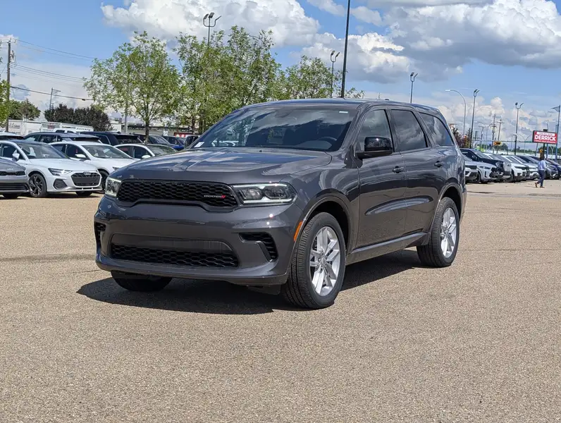 2026 Dodge Durango GT, šedá, 3 845 km, dovoz Kanada — foto 2 z 12