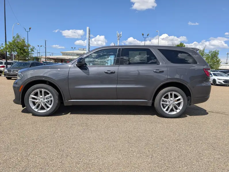 2026 Dodge Durango GT, šedá, 3 845 km, dovoz Kanada — foto 3 z 12