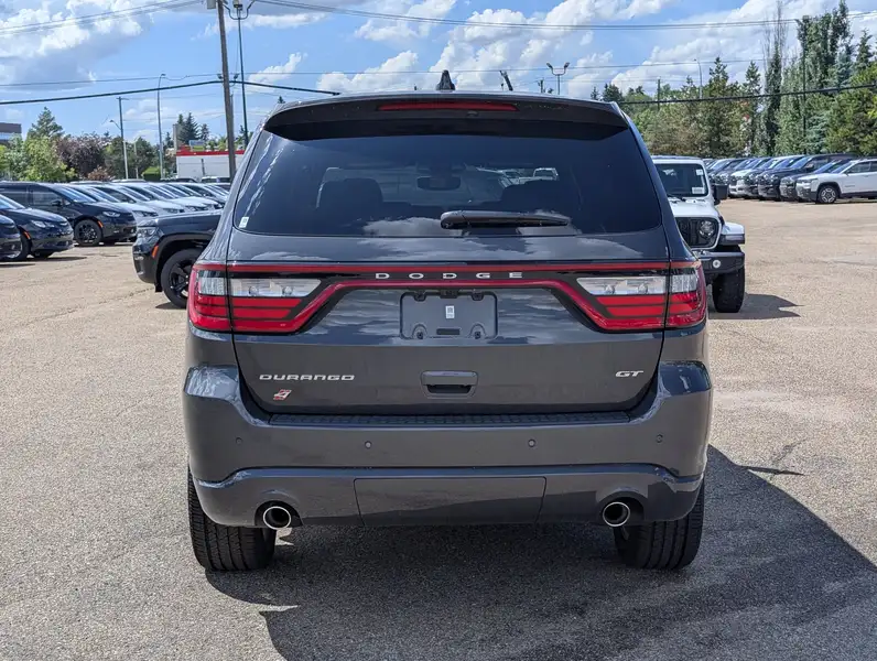 2026 Dodge Durango GT, šedá, 3 845 km, dovoz Kanada — foto 5 z 12