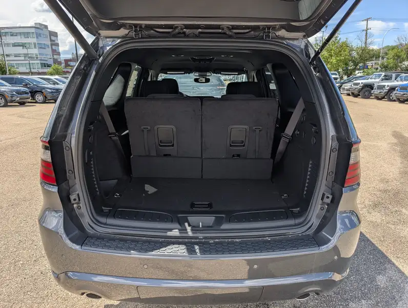 2026 Dodge Durango GT, šedá, 3 845 km, dovoz Kanada — foto 6 z 12