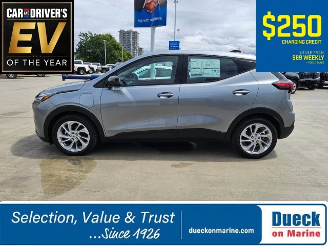 2027 Chevrolet Bolt, šedá, 4 km, dovoz Kanada — foto 5 z 5