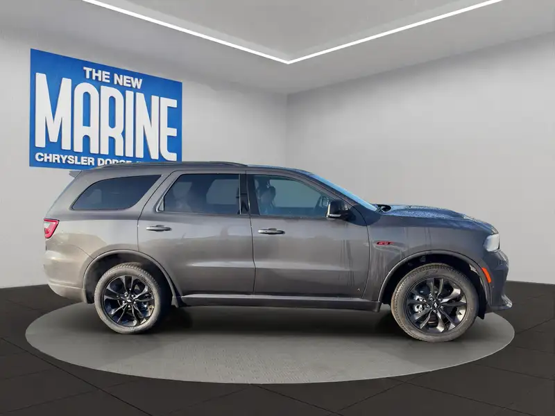 2026 Dodge Durango GT Plus, šedá, dovoz Kanada — foto 2 z 12