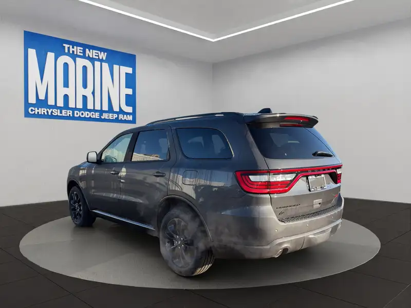 2026 Dodge Durango GT Plus, šedá, dovoz Kanada — foto 5 z 12