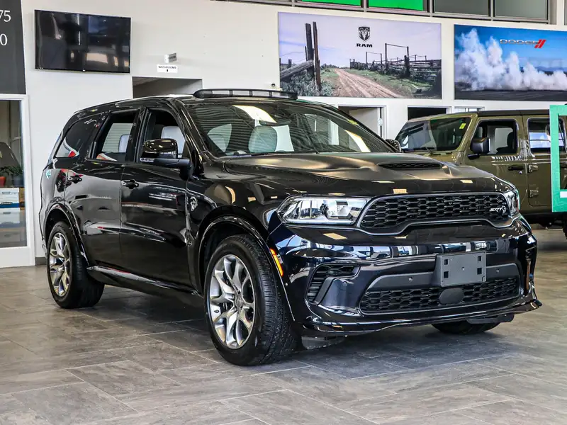 2025 Dodge Durango SRT Hellcat PERFORATED LEATHER | MEMORY SEATS | VE, modrá, 90 km, dovoz Kanada — foto 12 z 12