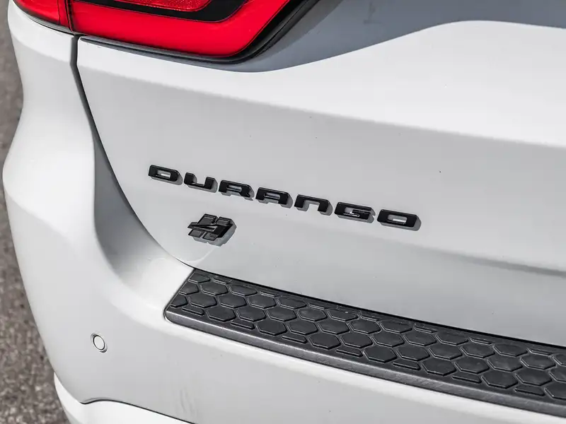 2022 Dodge Durango, bílá, 109 052 km, dovoz Kanada — foto 7 z 12