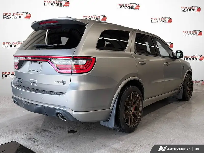 2023 Dodge Durango SRT Hellcat Premium, bílá, 28 000 km, dovoz Kanada — foto 5 z 12