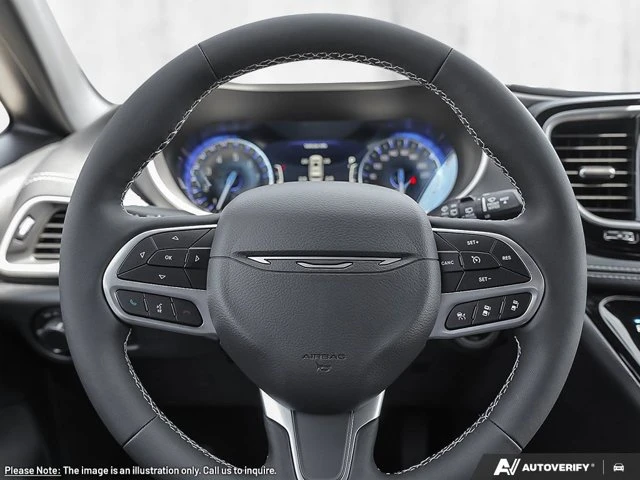 2027 Chrysler Pacifica Select, bílá, dovoz Kanada — foto 14 z 20