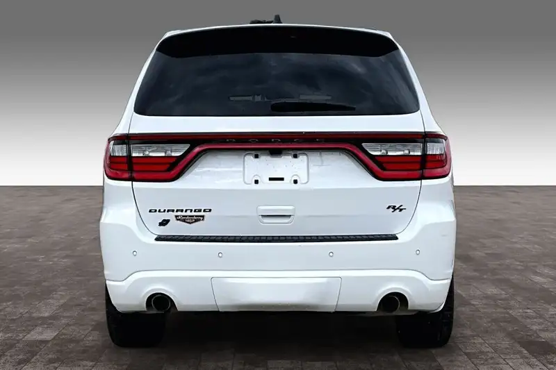 2024 Dodge Durango Awd Rt Plus Blacktop, bílá, 86 665 km, dovoz Kanada — foto 4 z 12