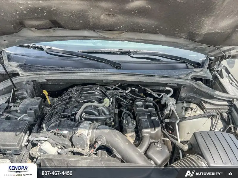 2022 Dodge Durango SXT, šedá, 139 535 km, dovoz Kanada — foto 10 z 12