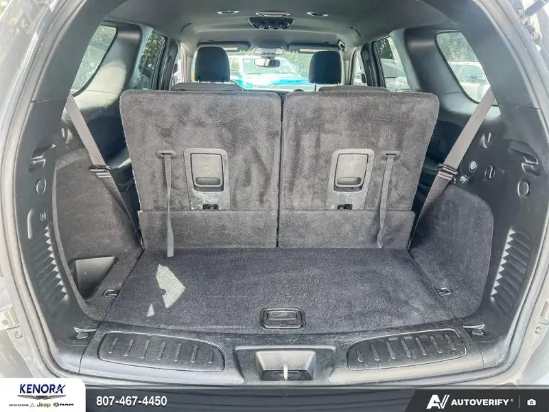 2022 Dodge Durango SXT, šedá, 139 535 km, dovoz Kanada — foto 12 z 12