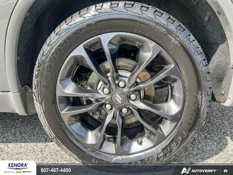 2022 Dodge Durango SXT, šedá, 139 535 km, dovoz Kanada — foto 6 z 12