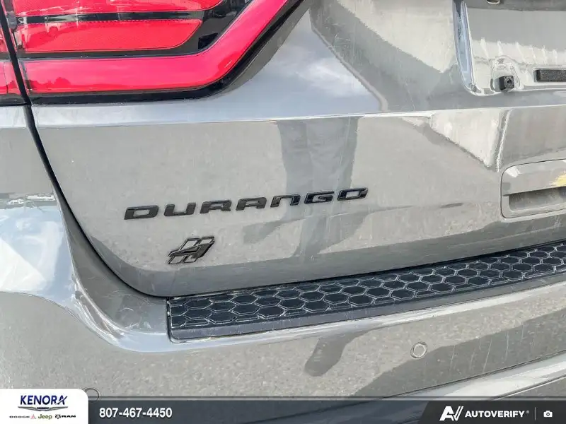 2022 Dodge Durango SXT, šedá, 139 535 km, dovoz Kanada — foto 9 z 12
