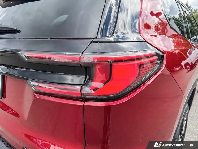 2026 GMC Acadia Elevation, červená, 15 km, dovoz Kanada — foto 14 z 20