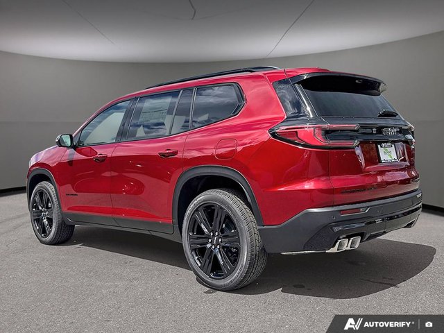 2026 GMC Acadia Elevation, červená, 15 km, dovoz Kanada — foto 3 z 20