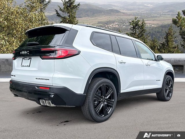 2026 GMC Acadia Elevation, bílá, 15 km, dovoz Kanada — foto 5 z 20